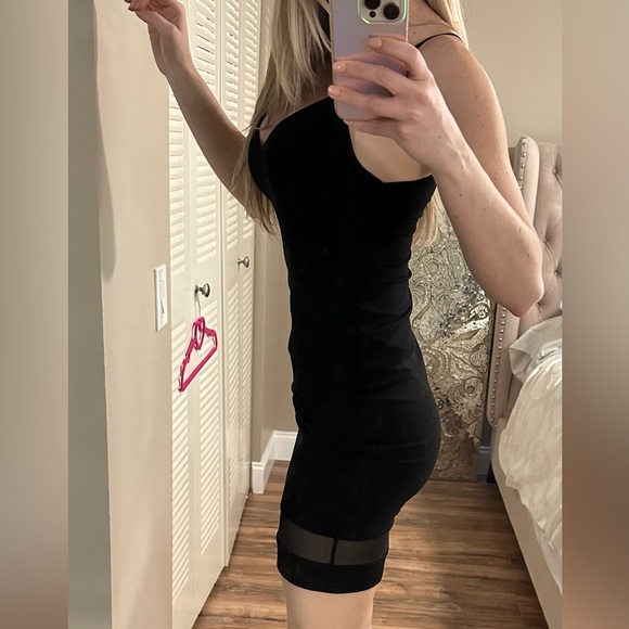 Alice and Olivia Black evening dress - Picture 3 of 9